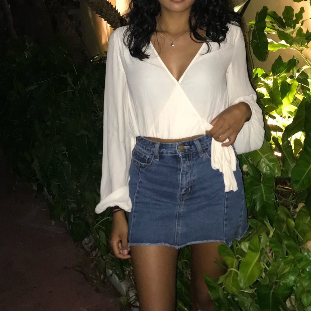 Top - Picture 2 of 2